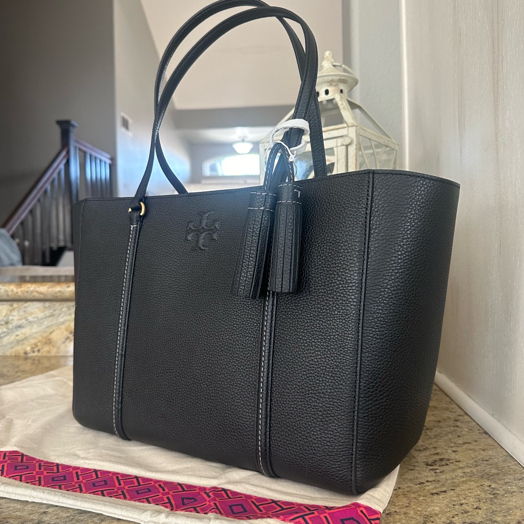 【Tory Burch】THEA Tote レザー トート A4 収納可 144689 NWT Tory Burch 144689 Thea Tote In Black Pebble Leather